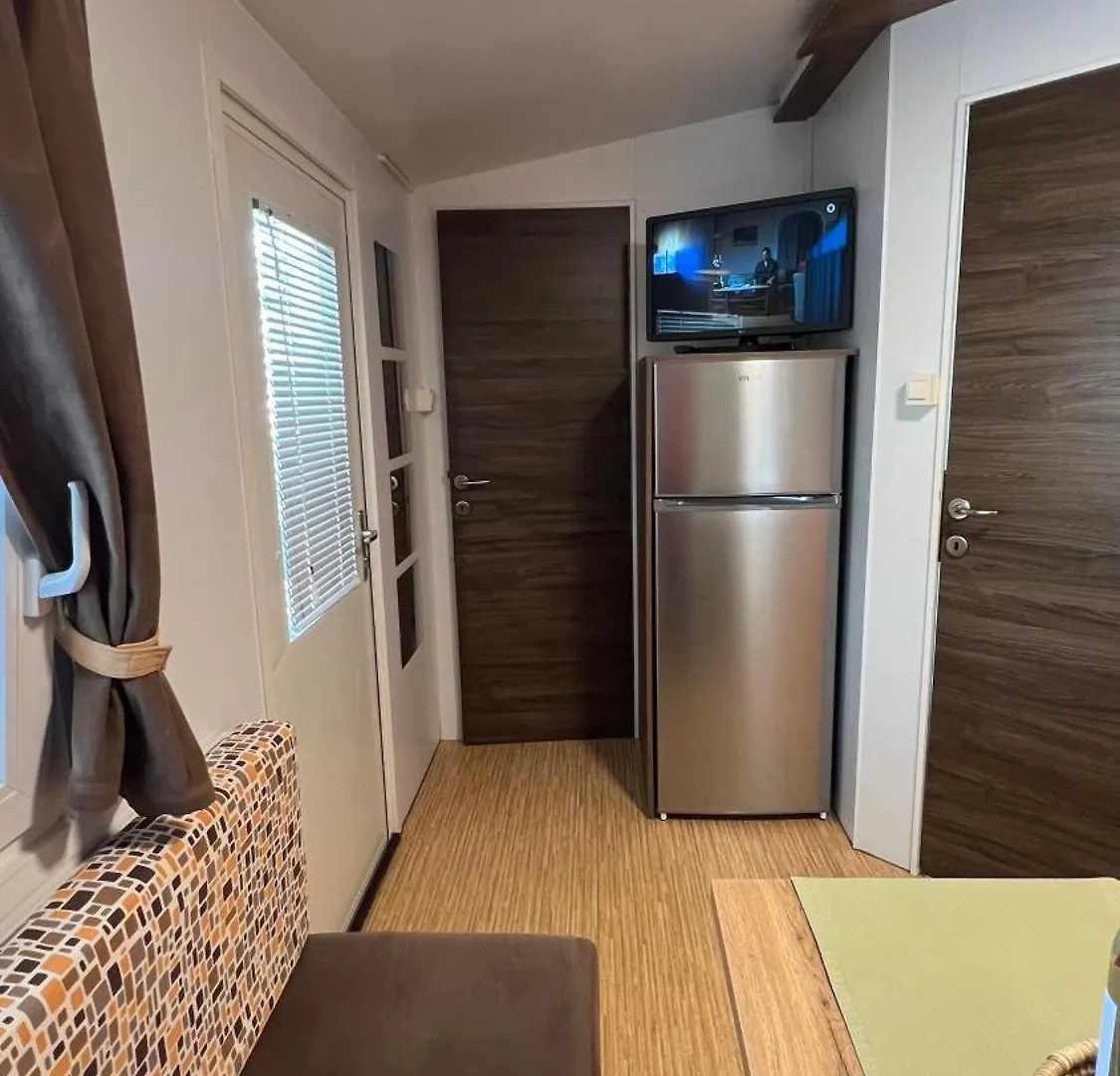 **** Kompleks wypoczynkowy Zelena Laguna Mobile Homes Mugeba Chorwacja