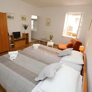 victoria-apartments-zadar-centre.hotelinzadar.com/