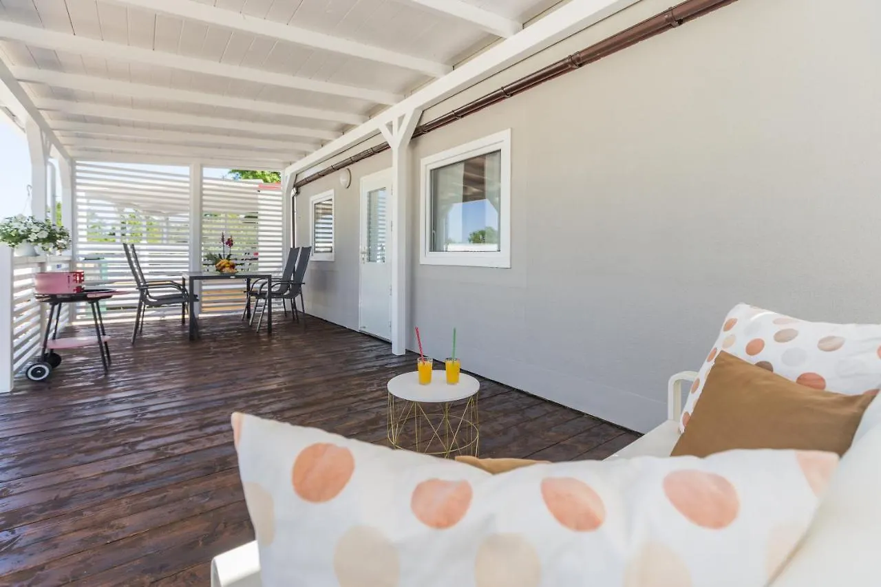 **** Ferienpark Zelena Laguna Mobile Homes Mugeba Kroatien