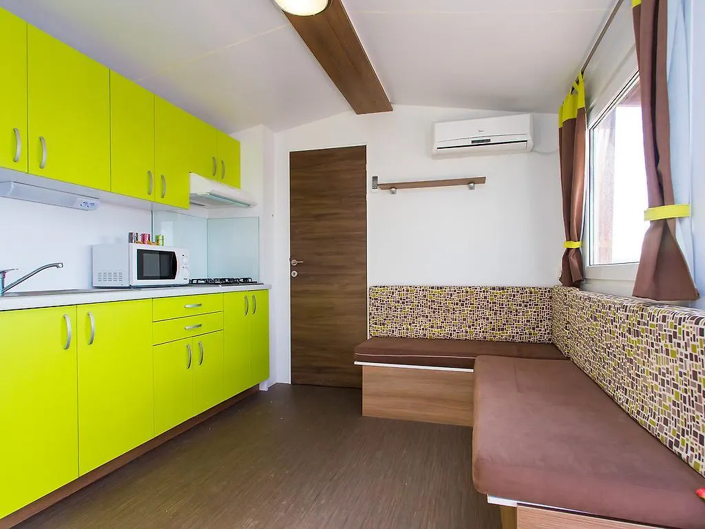 Ferienpark Zelena Laguna Mobile Homes Mugeba